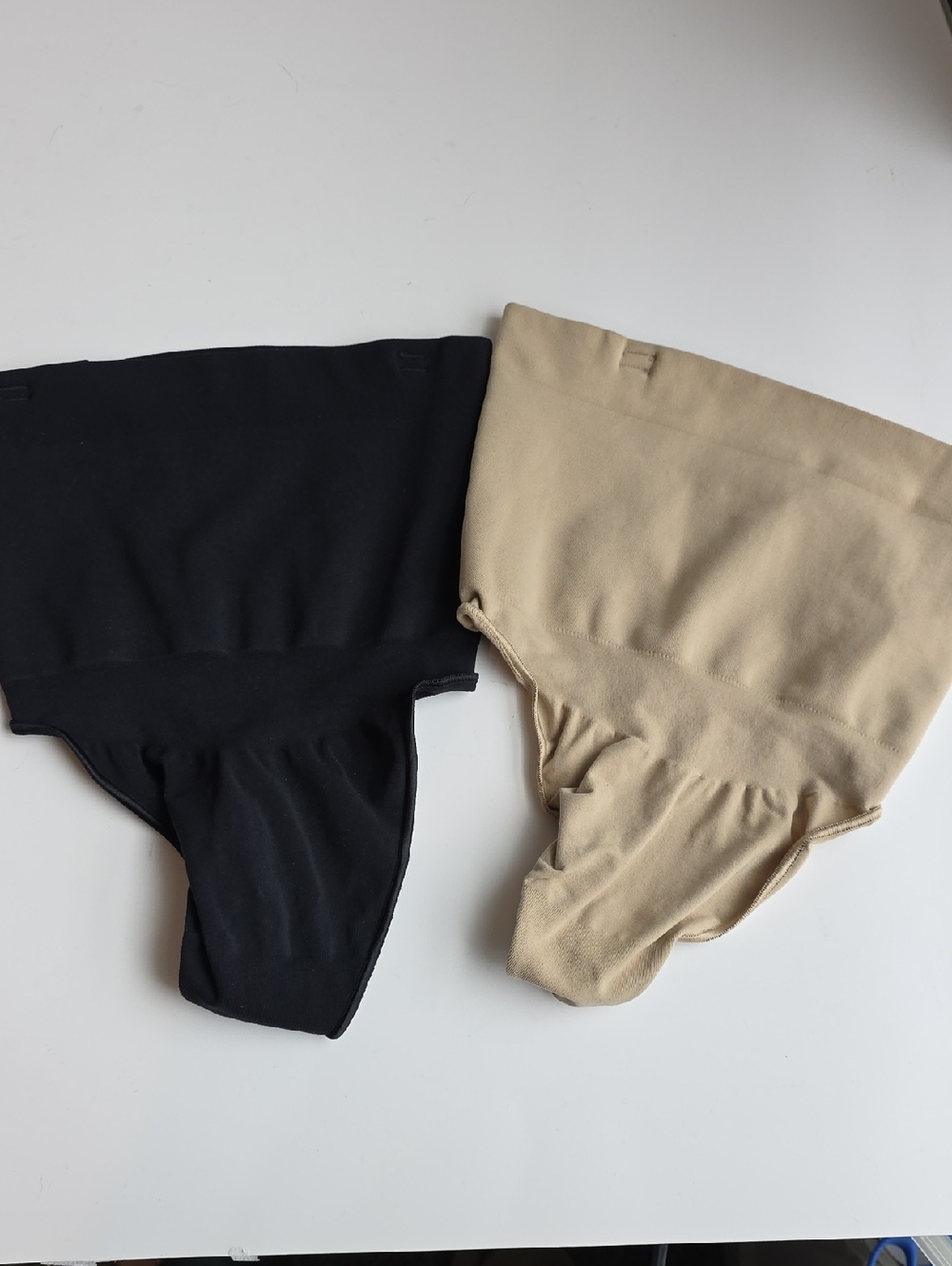 NWOT SKIMS Seamless High-Waist Thong- Onyx & Nude Set Of 2 Small G009